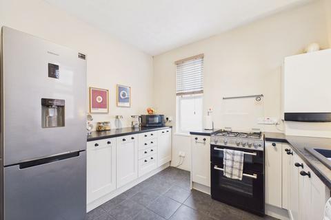 2 bedroom flat for sale, Wingrove Road, Newcastle Upon Tyne, NE4