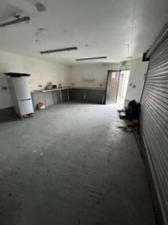 Garage to rent, Llanishen Street, Heath