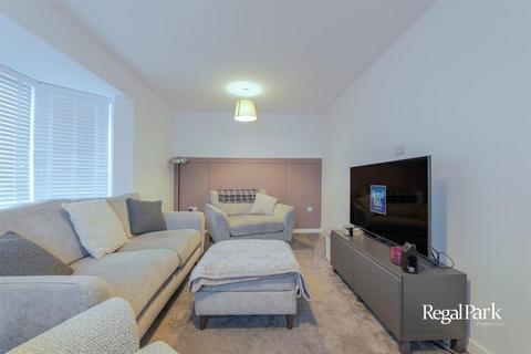 3 bedroom detached house for sale, Kathorn Close, Peterborough PE7