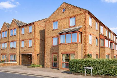 2 bedroom retirement property for sale, Cavendish Court,  Herne Bay ,  CT6 5LB
