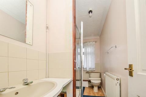 3 bedroom terraced house for sale, Gascoigne Road, Colchester