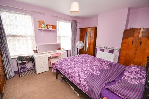 2 bedroom terraced house for sale, Brockley Road, Margate
