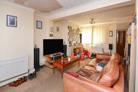 2 bedroom terraced house for sale, Brockley Road, Margate
