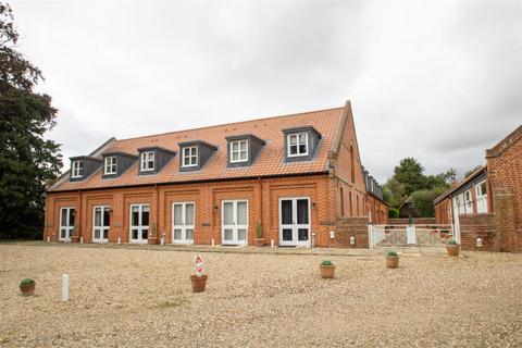 2 bedroom terraced house to rent, Saling Grove, Great Saling, Braintree