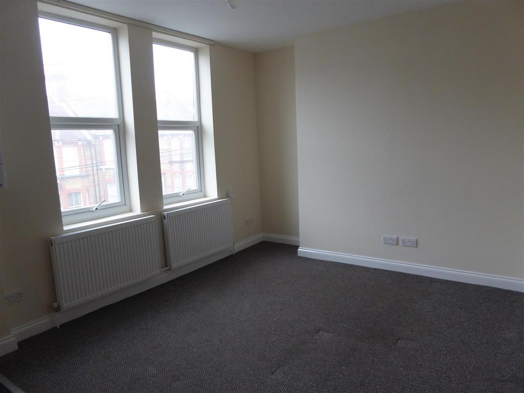 47 c Crescent Road 004.JPG