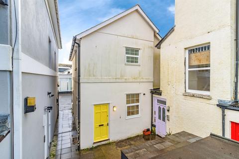 2 bedroom maisonette for sale, Queen Street, Newton Abbot