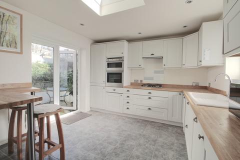 4 bedroom semi-detached house for sale, St. Johns Road, Hove, East Sussex, BN3