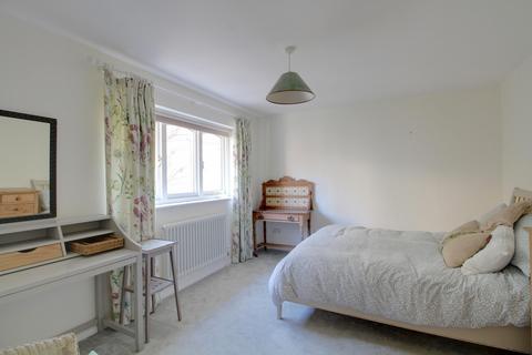 4 bedroom semi-detached house for sale, St. Johns Road, Hove, East Sussex, BN3