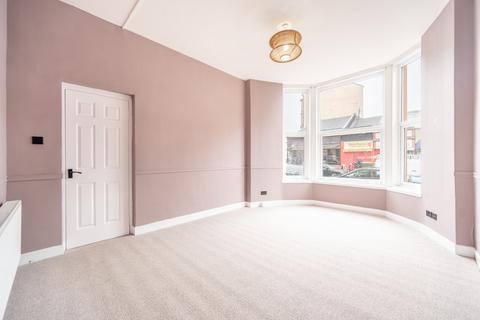 1 bedroom ground floor flat to rent, Lochleven Road, Mount Florida, Glasgow, G42 9JU