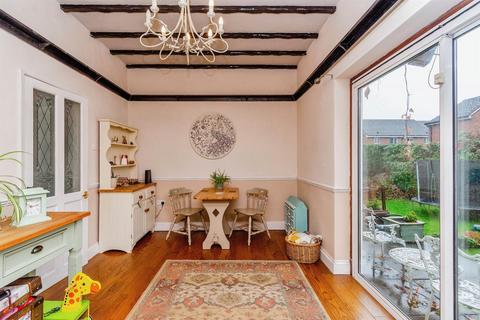 4 bedroom detached house for sale, School Street, Wednesbury