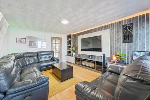 3 bedroom semi-detached house for sale, Pine View, Rugeley