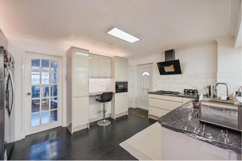 3 bedroom semi-detached house for sale, Pine View, Rugeley