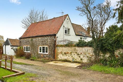 3 bedroom detached house for sale, Dumpling Bridge Lane, Brandon IP27