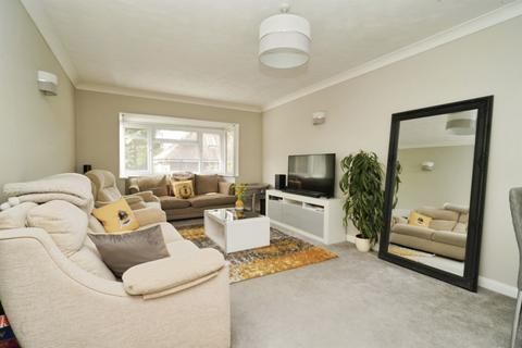 2 bedroom flat for sale, Apple Tree Grove, Ferndown