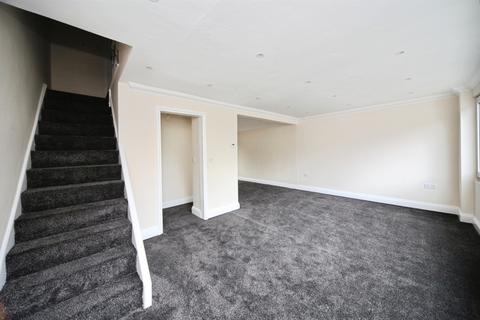 undefined, Pomfret Avenue, Luton