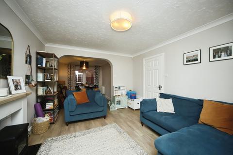 3 bedroom semi-detached house for sale, Summerleaze Crescent, Taunton