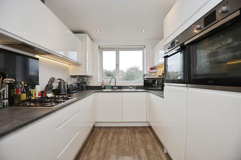 3 bedroom semi-detached house for sale, De Normanville Avenue, Leamington Spa