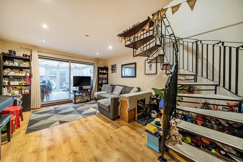 2 bedroom terraced house for sale, Lees Road, Uxbridge, Middlesex