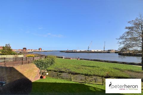 2 bedroom flat to rent, Topcliff, St Peters Riverside, Sunderland