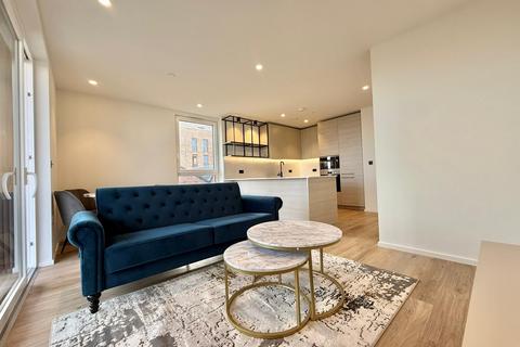 2 bedroom flat to rent, 5 Hemlock Street, Heron Wharf E14