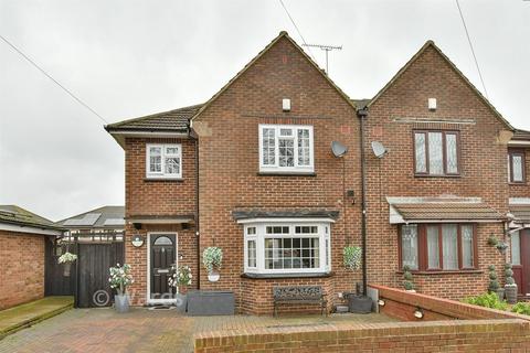 3 bedroom semi-detached house for sale, Dunkirk Close, Gravesend DA12