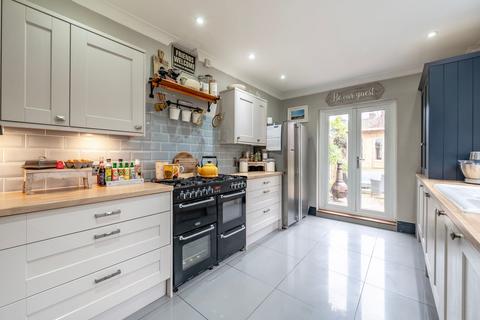 5 bedroom semi-detached house for sale, Upper Cliff Road, Gorleston
