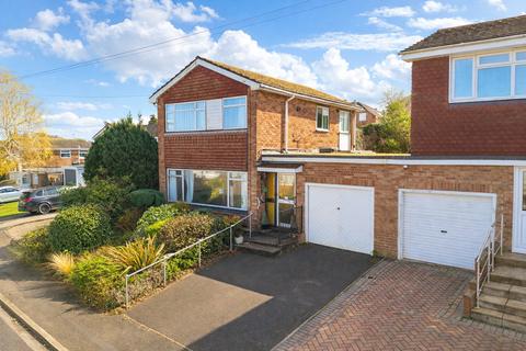 Clinton Road, Lymington, SO41