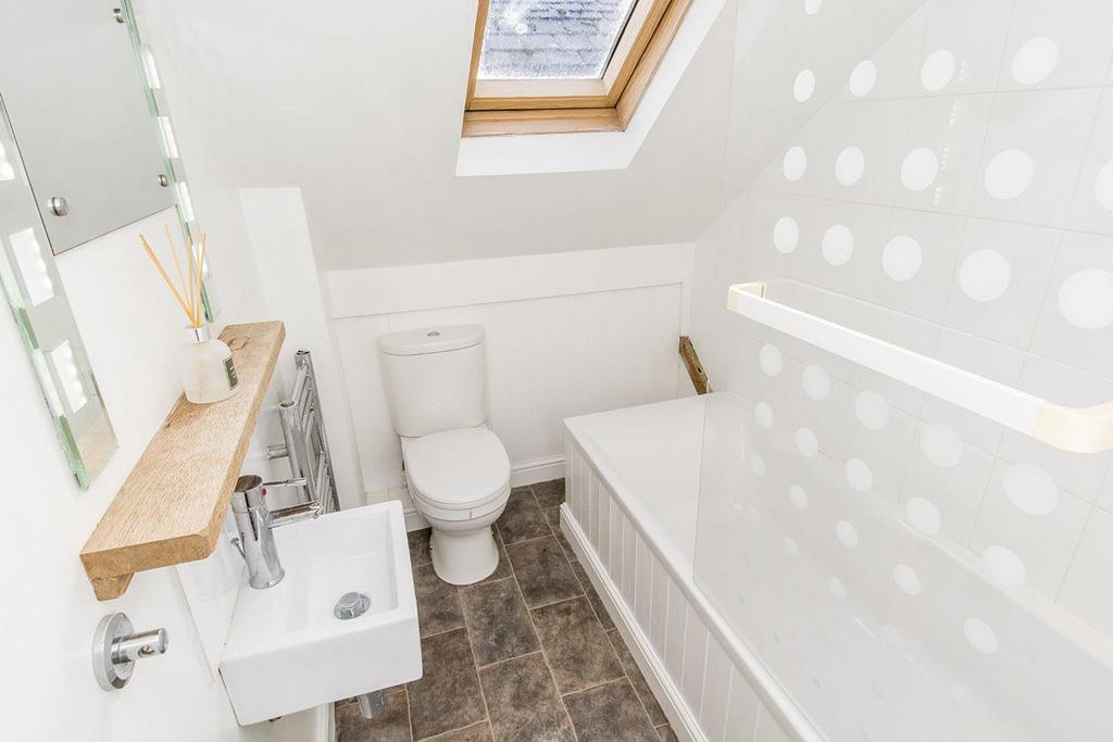 Bedroom Two En-Suite