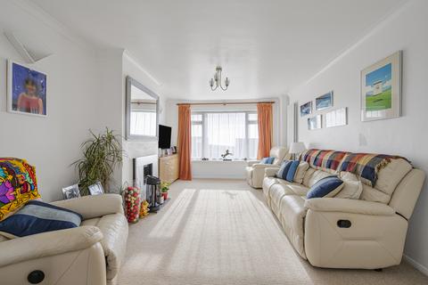 4 bedroom semi-detached house for sale, Brownleaf Road, Woodingdean, East Sussex, BN2