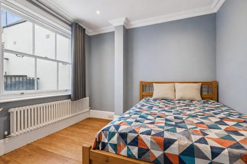 2 bedroom flat for sale, Queensberry Place, South Kensington, London