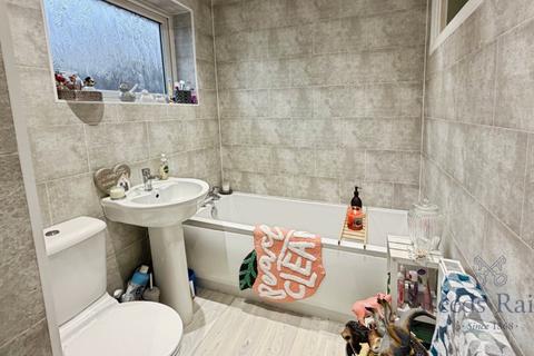 3 bedroom terraced house for sale, Lingholme, Durham DH2