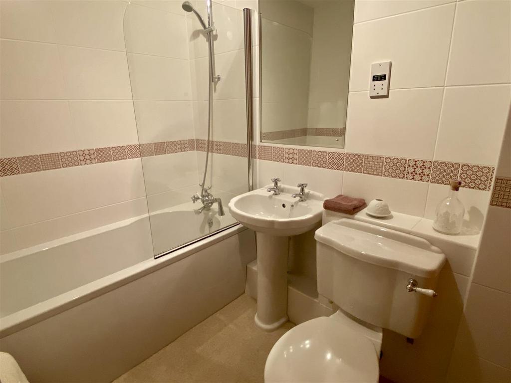 Bathroom.jpeg