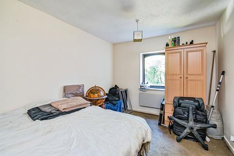 2 bedroom flat for sale, Moncrieffe Close, Dudley