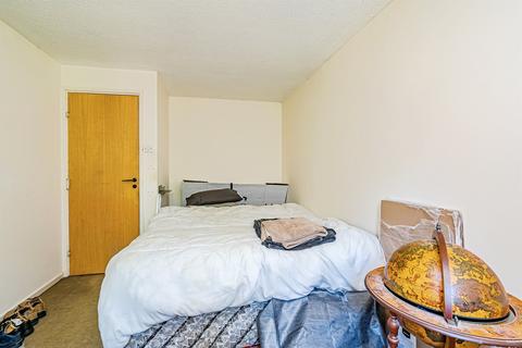 2 bedroom flat for sale, Moncrieffe Close, Dudley
