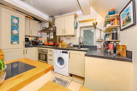 2 bedroom flat for sale, Coopers Green Lane, Hatfield