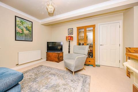 2 bedroom flat for sale, Coopers Green Lane, Hatfield