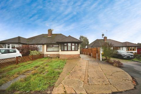 2 bedroom semi-detached bungalow for sale, Hathaway Close, Luton