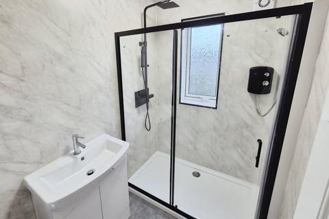 3 bedroom semi-detached house to rent, Westdean Crescent, Greater Manchester M19