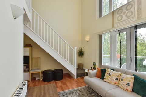 2 bedroom flat for sale, Oldham Rise, Medbourne, Milton Keynes