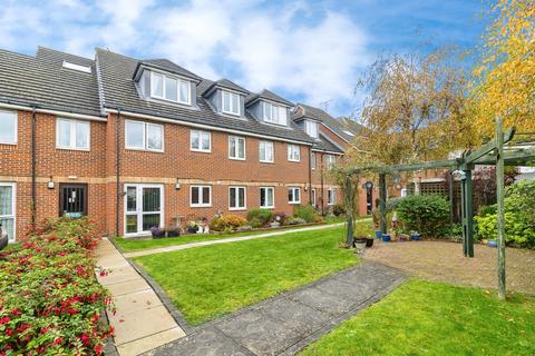 1 bedroom flat for sale, Clifford Avenue, Bletchley, Milton Keynes