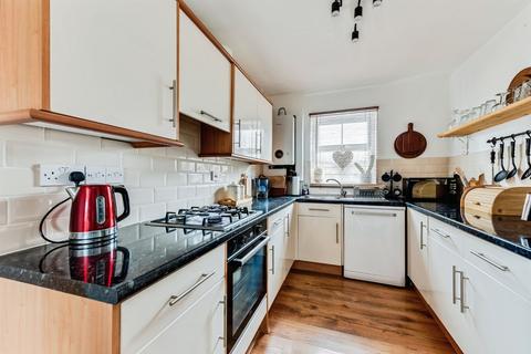 2 bedroom end of terrace house for sale, The Lane, Swindon