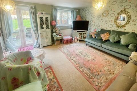 3 bedroom detached house for sale, Lordswell Road, Burton-on-Trent, DE14