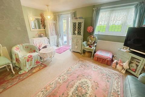 3 bedroom detached house for sale, Lordswell Road, Burton-on-Trent, DE14