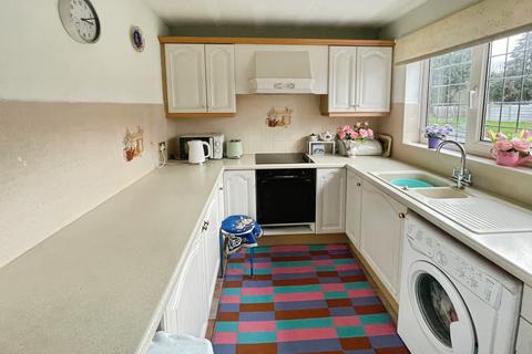 3 bedroom detached house for sale, Lordswell Road, Burton-on-Trent, DE14