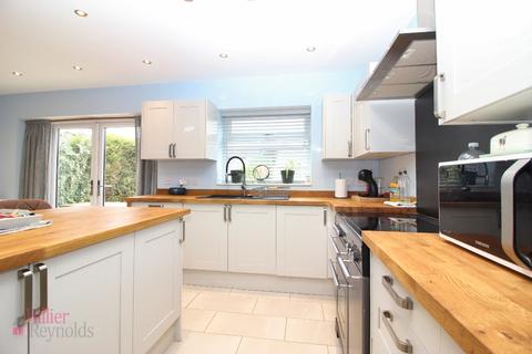 3 bedroom semi-detached bungalow for sale, Hever Avenue, West Kingsdown TN15