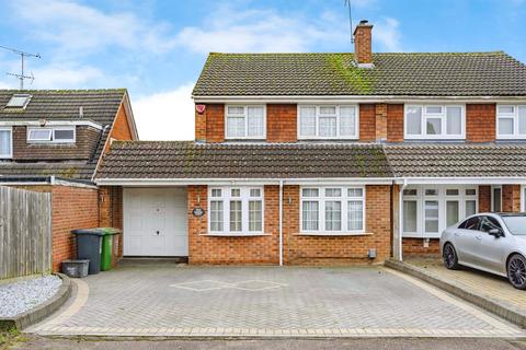 undefined, Turnpike Drive, Luton