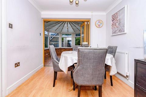 undefined, Turnpike Drive, Luton