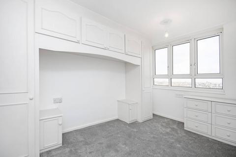 3 bedroom flat for sale, Cazenove Road, Stoke Newington, London, N16