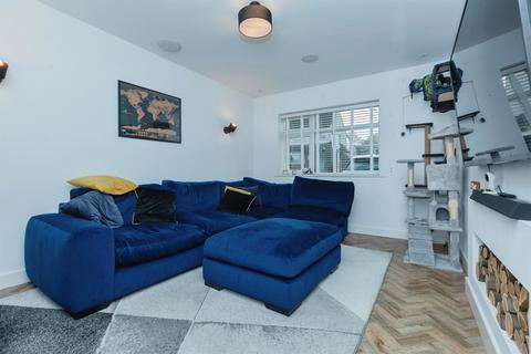 3 bedroom semi-detached house for sale, Grange Drive, Glen Parva, Leicester