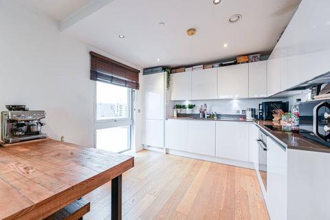 2 bedroom flat for sale, Howerd Court, Woolwich, London, SE18